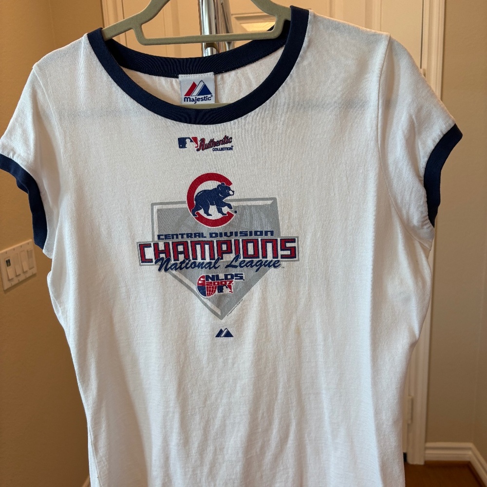 Majestic Women's Short-Sleeve Chicago Cubs Top
